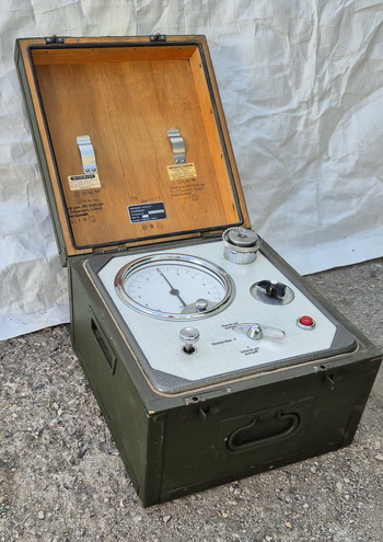 instrumento medico militar prueba aire pulmonar 23x31.5x34.5 1u